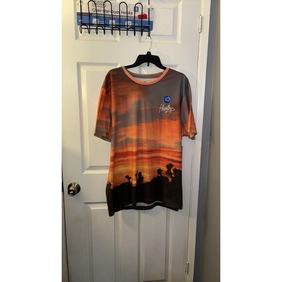 Hurley Shirt Mens XL Orange And Black Summer Sunset Ultra soft Casual - Picture 1 of 3
